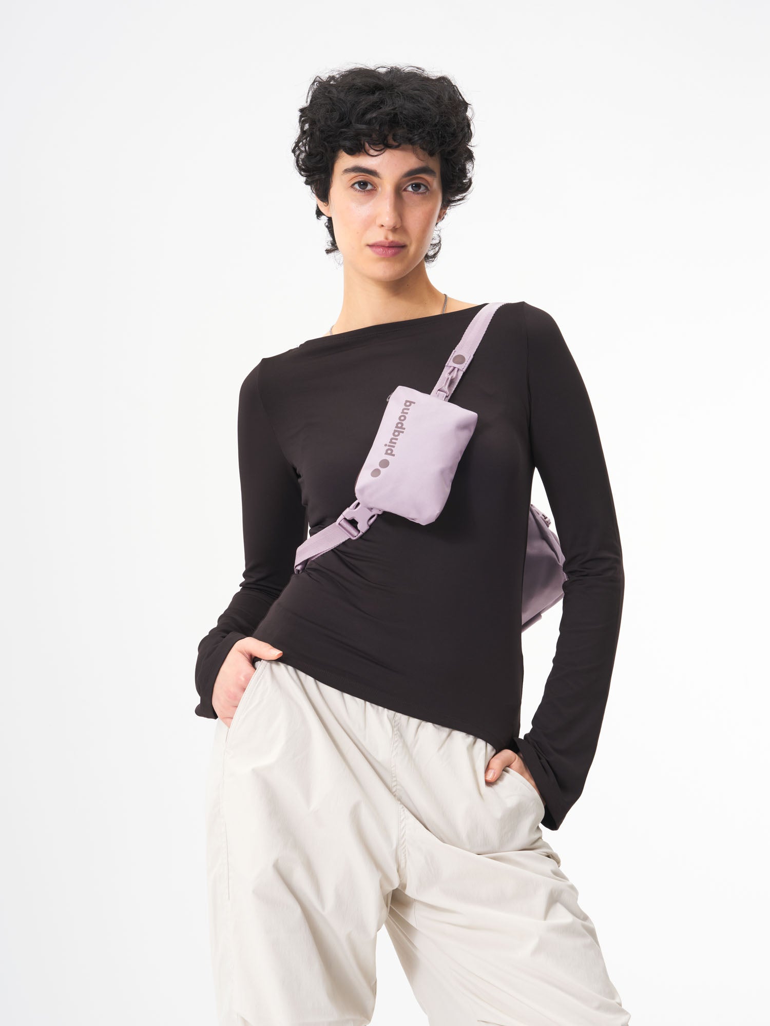 pinqponq-Aksel-Construct-Lilac-model-female-front