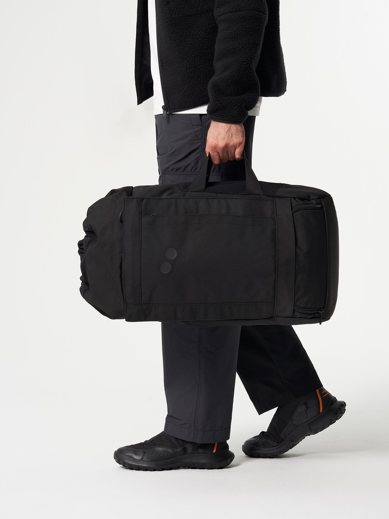 pinqponq-backpack-blok-large-rooted-black-model-front