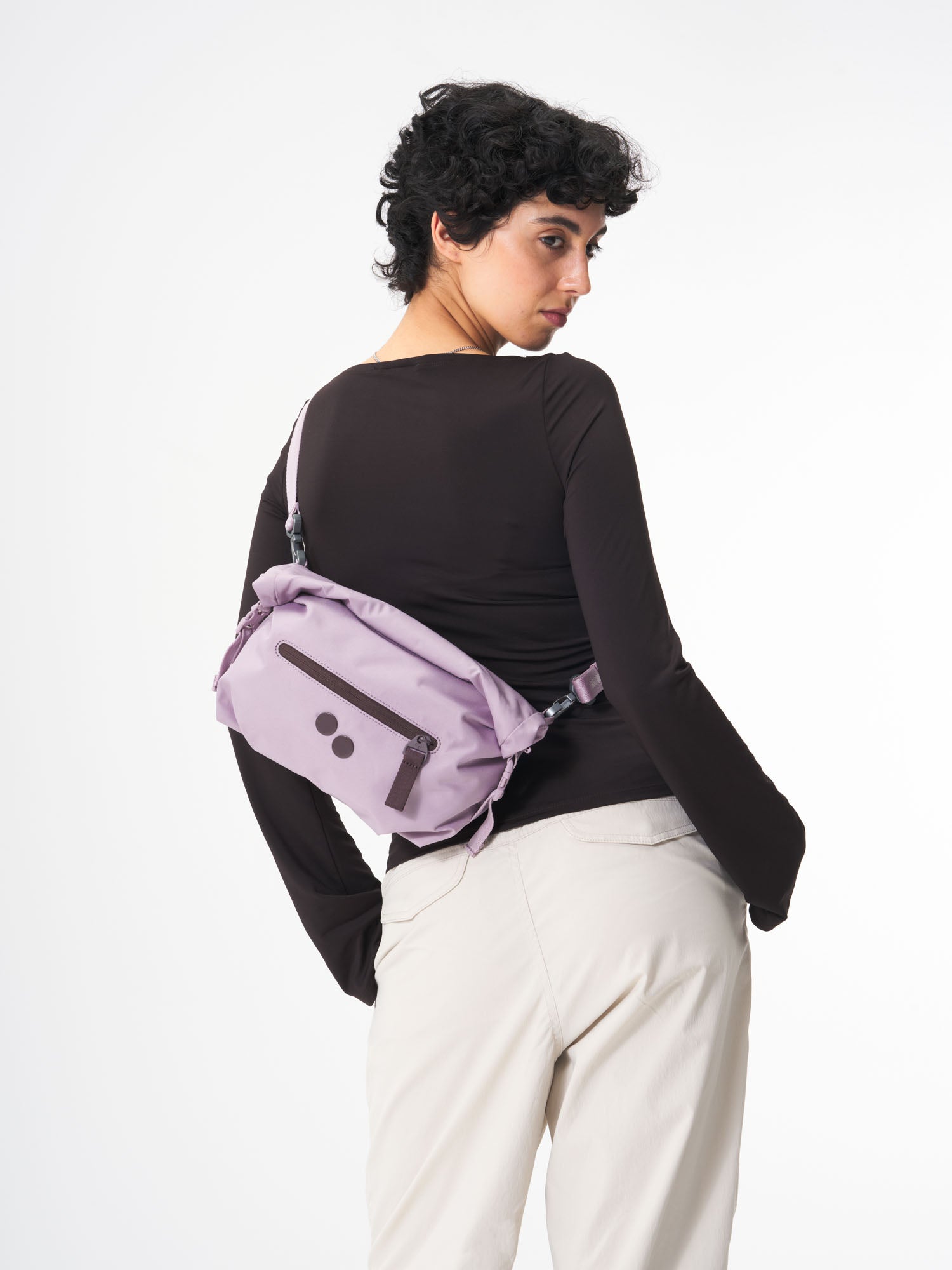 pinqponq-Aksel-Construct-Lilac-model-female-back