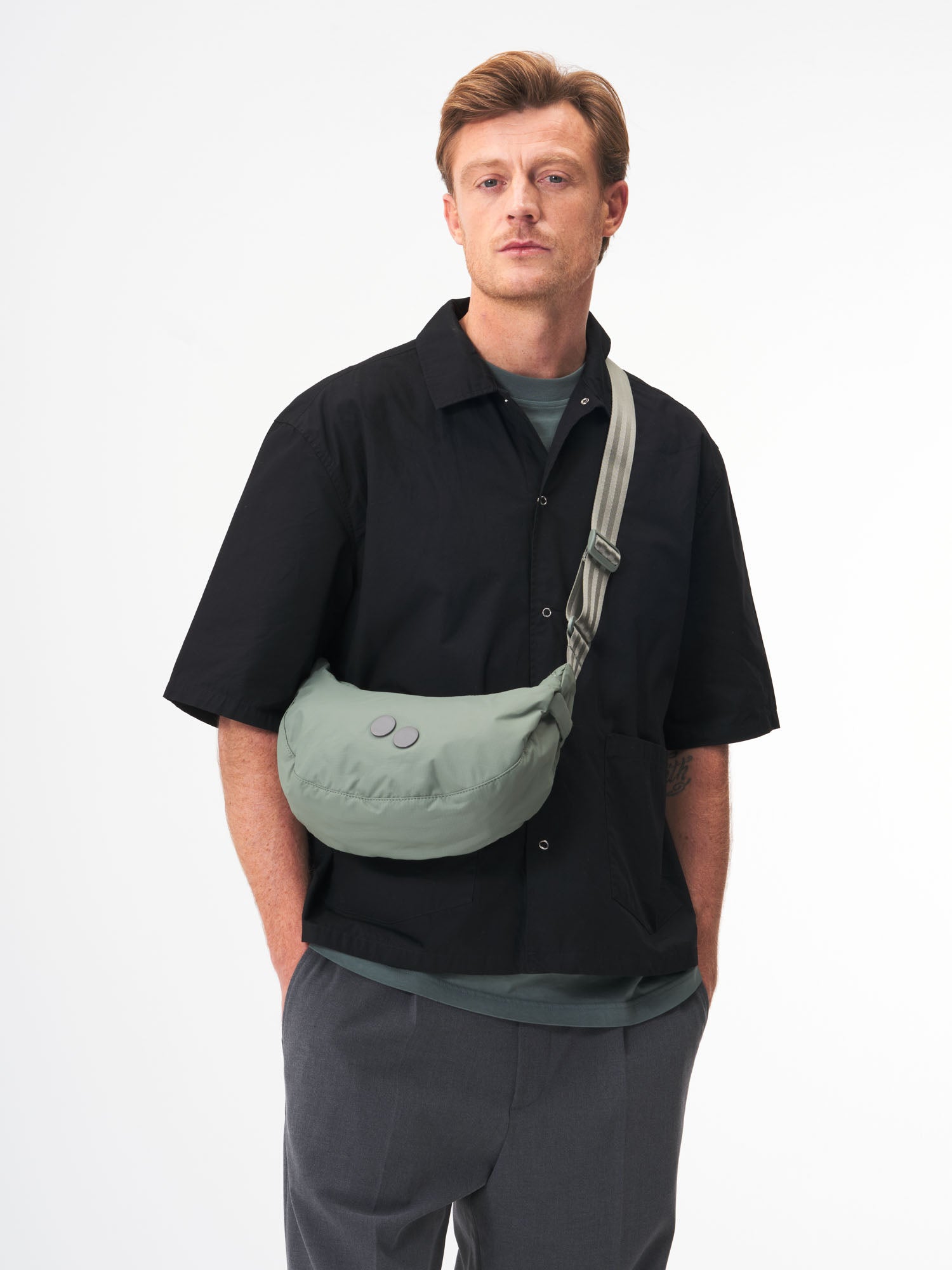 pinqponq-Krumm-Small-Pure-Sage-model-male-front