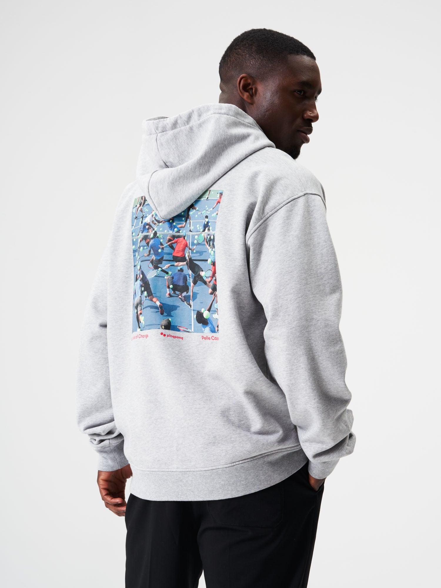 pinqponq-Hoodie-Unisex-Grey-Melange-Pelle-Cass-Tennis-model-back