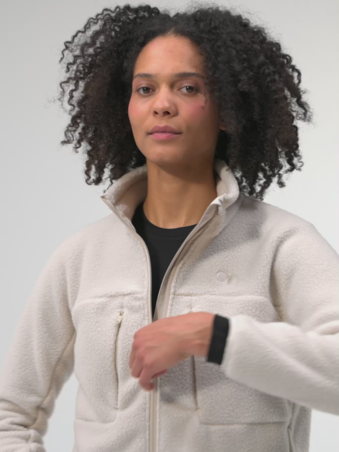 pinqponq-Fleece-Jacket-Men-Coffee-Brown-model-model-video